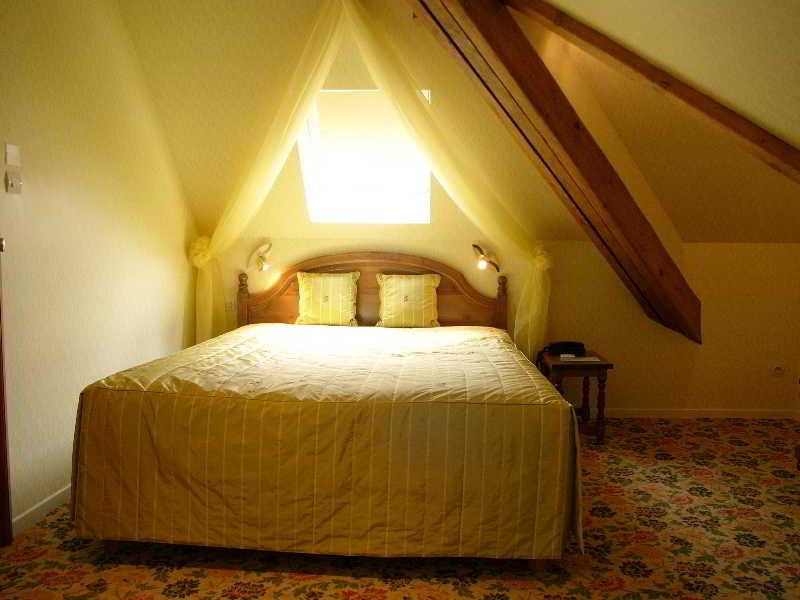 Logis - Belle Hotel, Lille-Ouest Bailleul  Rom bilde