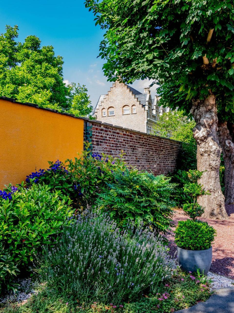 Logis - Belle Hotel, Lille-Ouest Bailleul  Eksteriør bilde